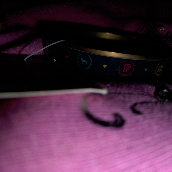 VS PINK BRACELETS - Picture 4 of 4